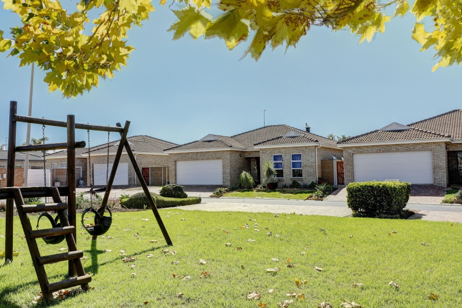 3 Bedroom Property for Sale in Sonkring Western Cape